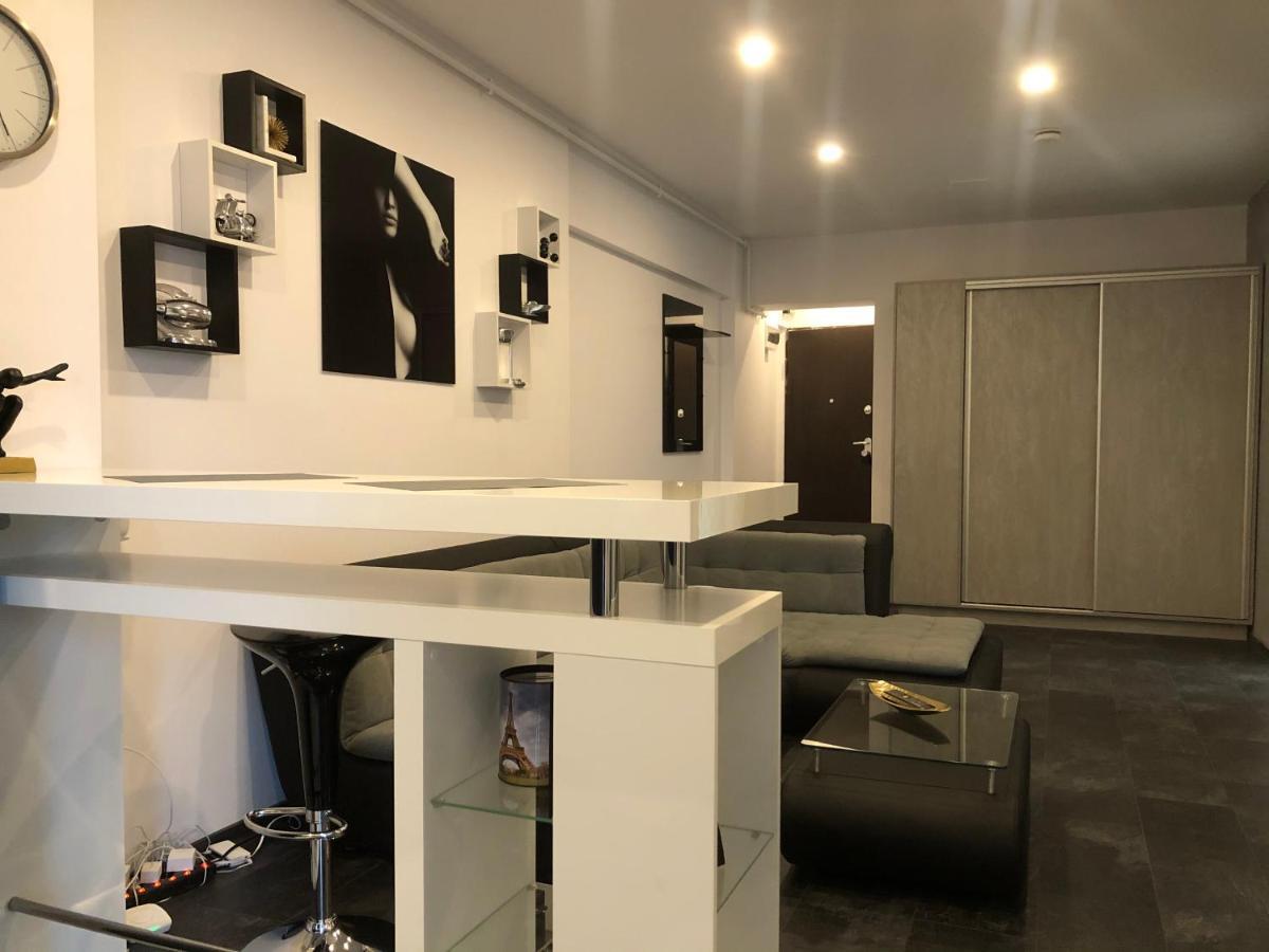 Appartamento Stylish Westpark 2 View W8 Bucarest