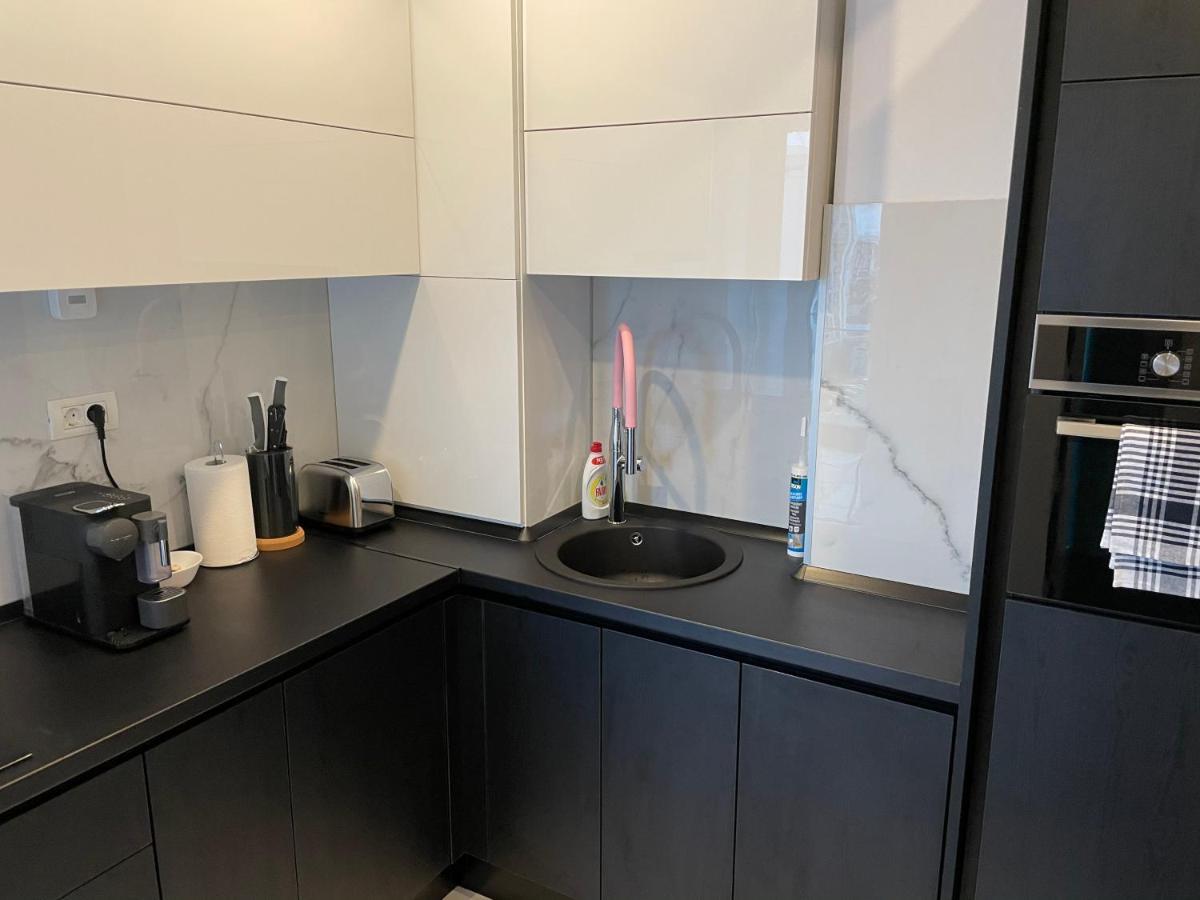 Stylish Westpark 2 View W8 Appartamento Bucarest