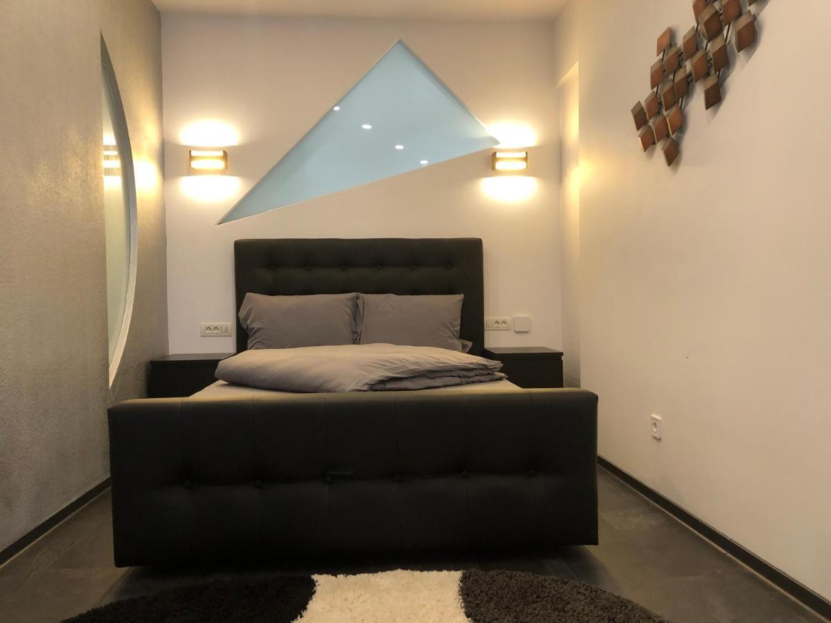 Appartamento Stylish Westpark 2 View W8 Bucarest